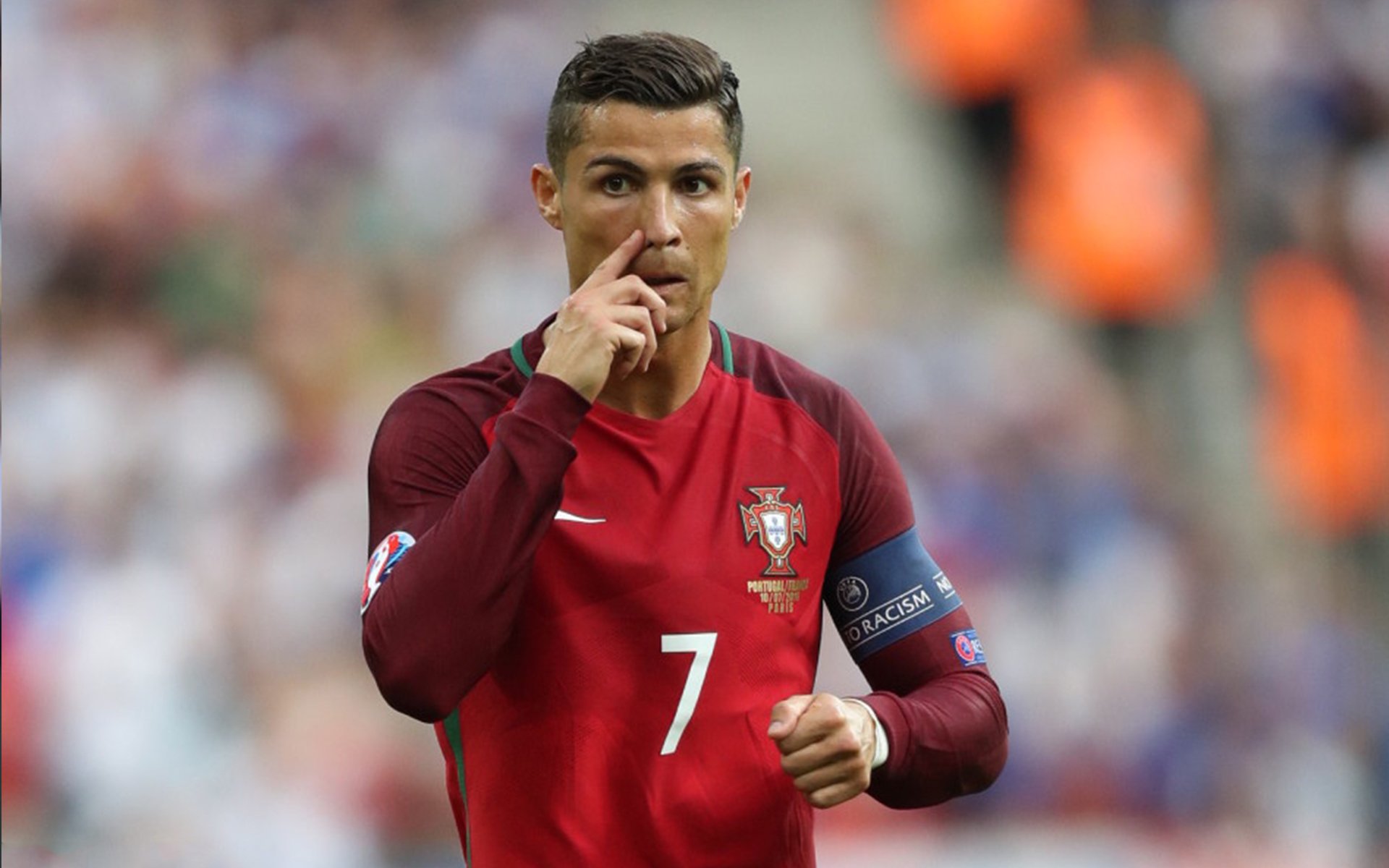 西甲冲突升级！裁判判罚引发争议，西甲规则